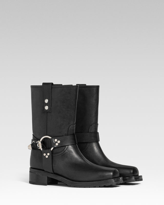 DALLAS BELT Woman's Ankle Boots in Black Culatta