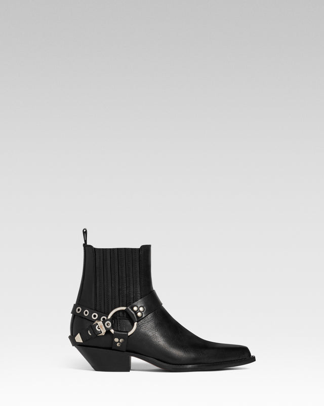 HIDALGO BELT Woman's Ankle Boots in Black Culatta