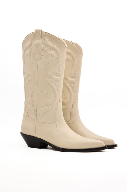 YUMA Woman's Cowboy Boots in Off White Vitello Nappato